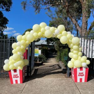 Popcorn arch